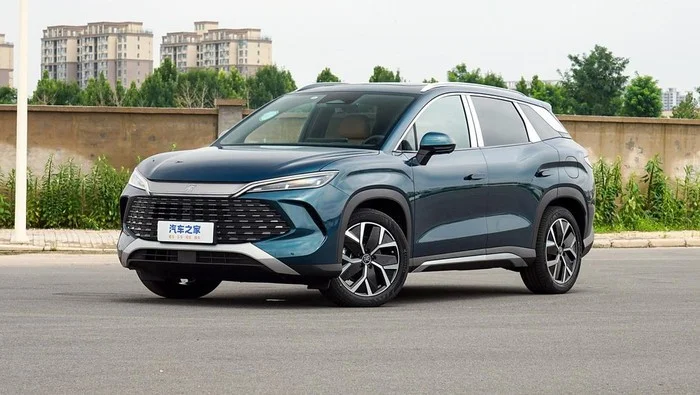 Dengan Insentif Pemerintah, BYD Siap Hadirkan Mobil PHEV?