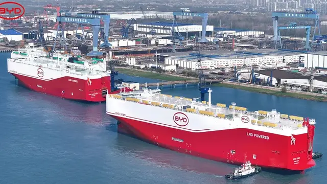 BYD Siapkan Armada Kapal Raksasa untuk Ekspor Mobil Listrik Global